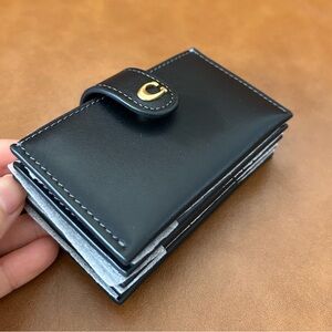 Coach Essential Leather Multi Card Holder